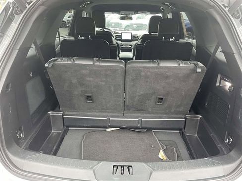Used 2020 Ford Explorer Limited image 32