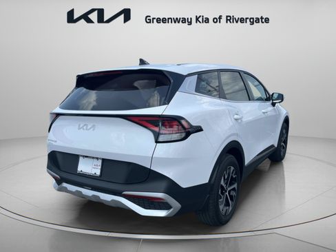 Used 2025 Kia Sportage EX FWD image 7