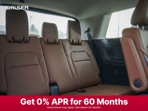 New 2025 Nissan Pathfinder Platinum image 12