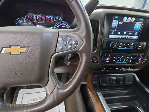 Used 2014 Chevrolet Silverado 1500 High Country w/ High Country Premium Package AWD/4WD image 17