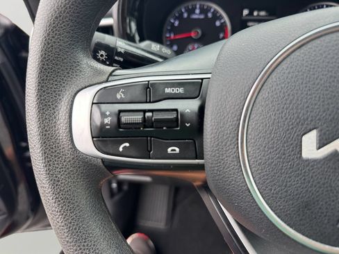 Used 2022 Kia K5 LXS FWD image 18