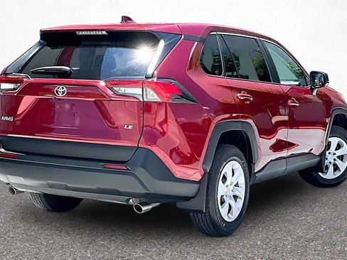 Used 2024 Toyota RAV4 LE FWD image 8
