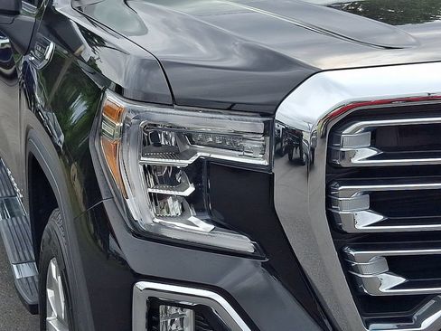 Used 2019 GMC Sierra 1500 SLT w/ SLT Premium Plus Package AWD/4WD image 9