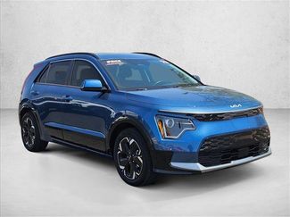 Used 2023 Kia Niro Wind FWD video 3