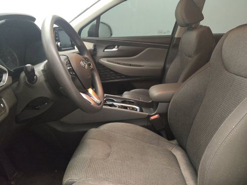 Used 2019 Hyundai Santa Fe SE FWD image 17