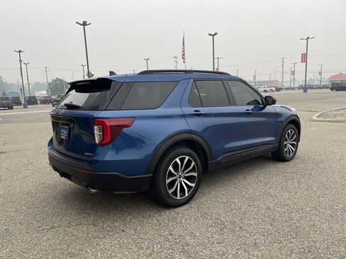 Certified 2022 Ford Explorer ST-Line w/ Class IV Trailer Tow Package AWD/4WD image 3
