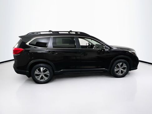 Used 2023 Subaru Ascent Premium w/ Convenience Package image 4