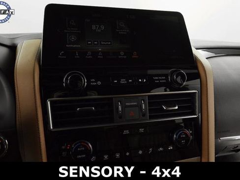 Used 2024 INFINITI QX80 Sensory image 22
