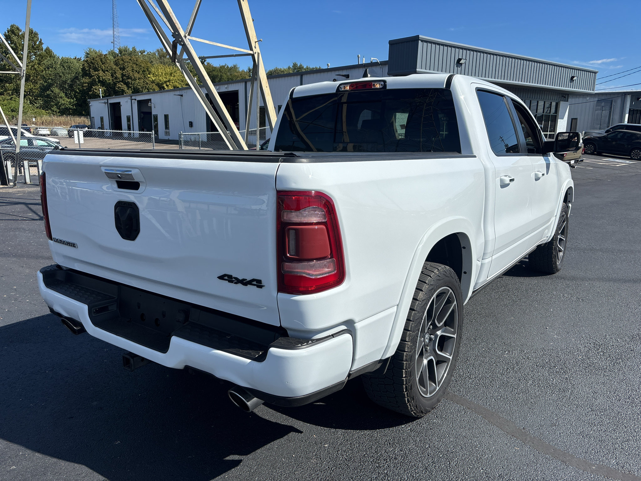 Used 2021 RAM 1500 Laramie w/ Laramie Southwest Edition AWD/4WD image 9
