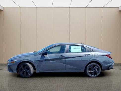 New 2026 Hyundai Elantra Sport FWD image 5