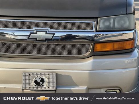 Used 2014 Chevrolet Express 1500 RWD image 4
