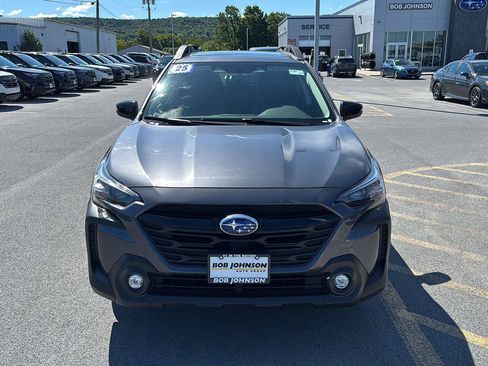 Used 2025 Subaru Outback Onyx Edition AWD/4WD image 8