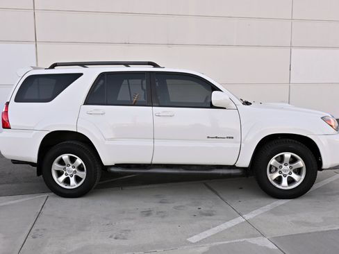 Used 2006 Toyota 4Runner Sport AWD/4WD image 8