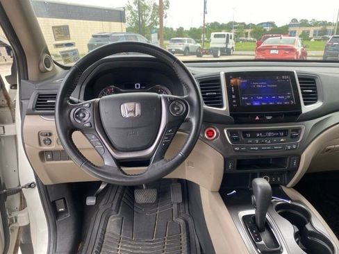 Used 2018 Honda Pilot EX-L image 17
