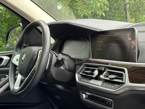 Used 2019 BMW X7 xDrive40i w/ Cold Weather Package image 25