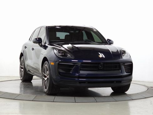 Used 2023 Porsche Macan S image 9