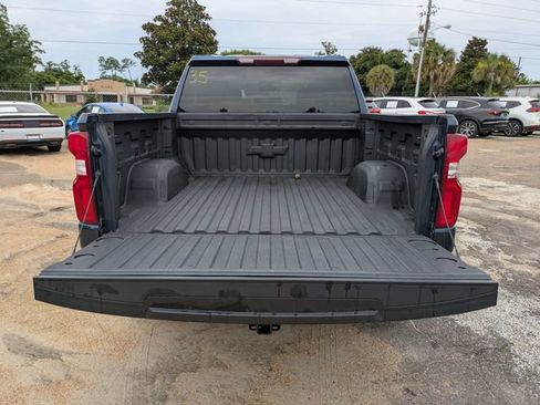 Used 2020 Chevrolet Silverado 1500 Custom w/ Custom Value Package AWD/4WD image 13