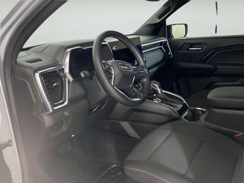 Used 2025 GMC Canyon Elevation w/ Convenience Package AWD/4WD image 4