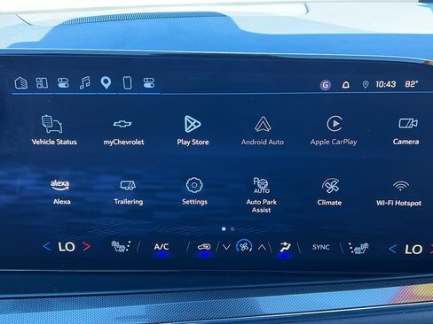 Certified 2025 Chevrolet Suburban RST w/ Comfort Package AWD/4WD image 27
