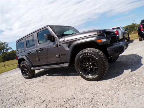 Used 2020 Jeep Wrangler Unlimited Sport image 34