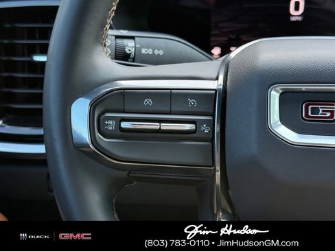 Certified 2023 GMC Canyon AT4 w/ Technology Package AWD/4WD image 27