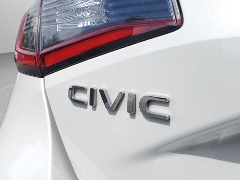 Used 2025 Honda Civic Sport Touring image 32
