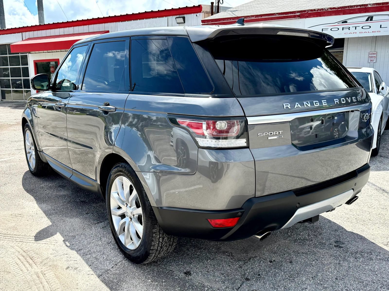 Used 2016 Land Rover Range Rover Sport HSE AWD/4WD image 6