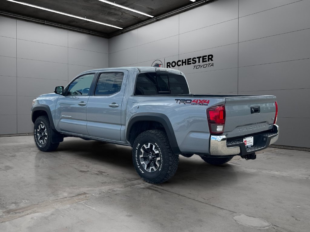 Certified 2019 Toyota Tacoma TRD Off-Road AWD/4WD image 3