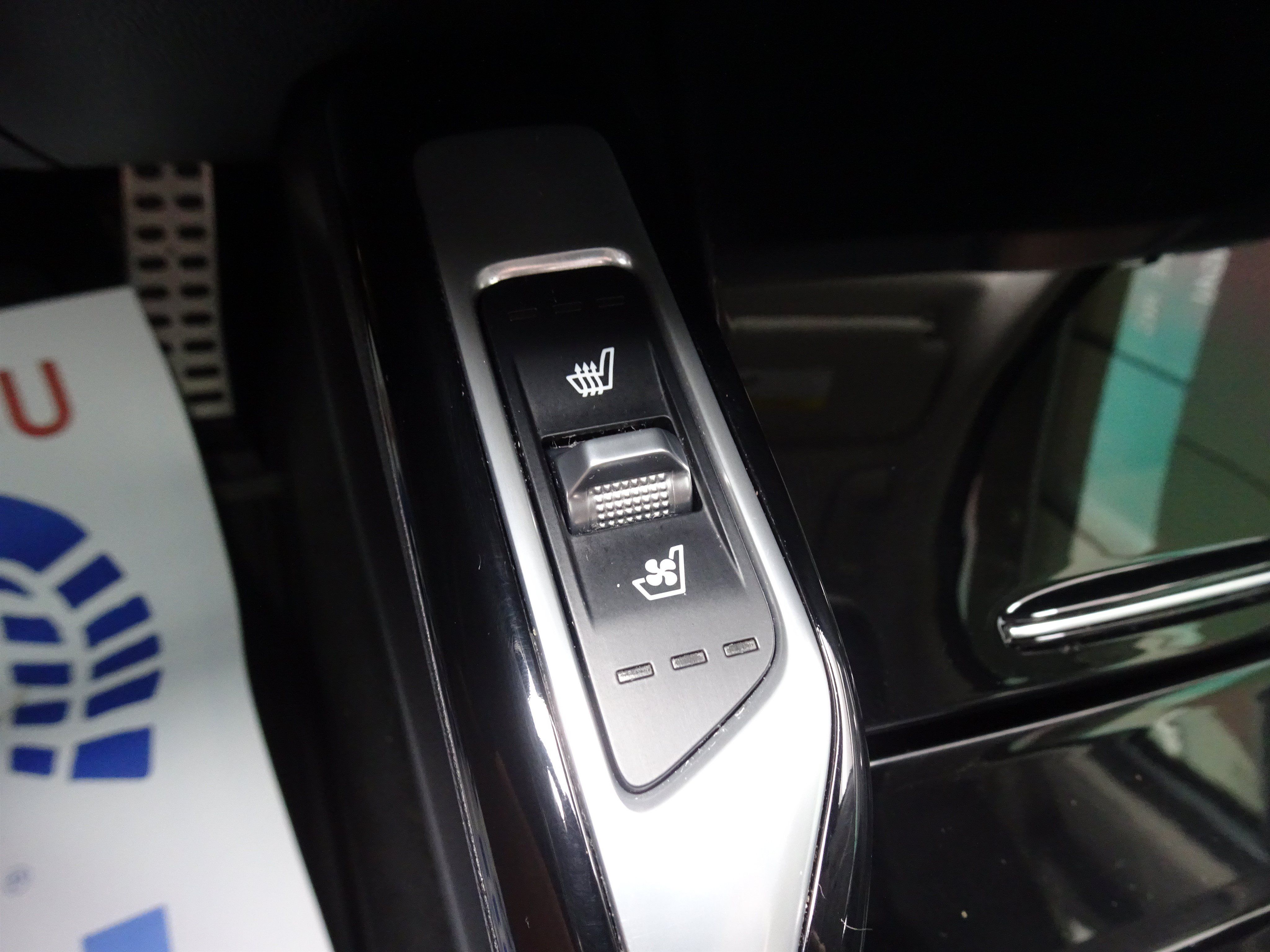Used 2021 Kia Sorento SX FWD image 19
