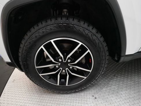 Used 2021 Jeep Grand Cherokee Trailhawk AWD/4WD image 27