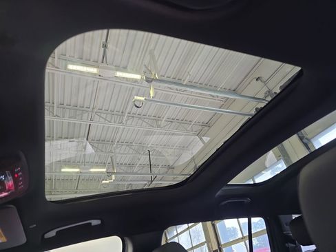 New 2026 Mercedes-Benz GLB 250 GLB 250 image 30