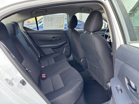 Used 2025 Nissan Sentra SV FWD image 19