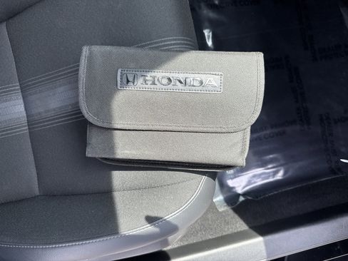 Used 2025 Honda Civic Sport image 34