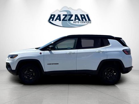 Used 2024 Jeep Compass Trailhawk AWD/4WD image 6
