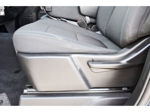 Used 2020 Chevrolet Silverado 1500 Custom w/ Custom Value Package image 27