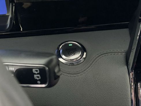 Used 2018 Lincoln Navigator Select AWD/4WD image 22