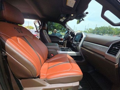 Used 2022 Ford F350 King Ranch AWD/4WD image 16