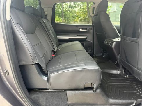 Used 2016 Toyota Tundra SR5 w/ SR5 Upgrade Package AWD/4WD image 11