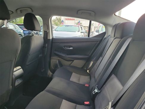 Used 2023 Nissan Sentra SR w/ Trunk Package image 7