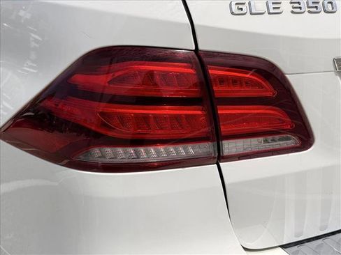 Used 2018 Mercedes-Benz GLE 350 4MATIC image 13