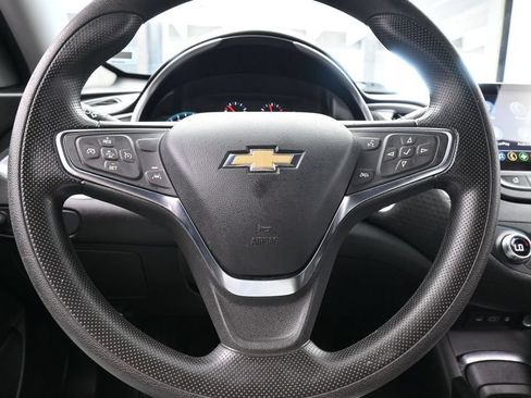Used 2024 Chevrolet Malibu LT FWD image 25