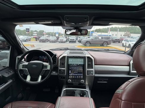 Used 2018 Ford F250 Platinum w/ Platinum Ultimate Package AWD/4WD image 3