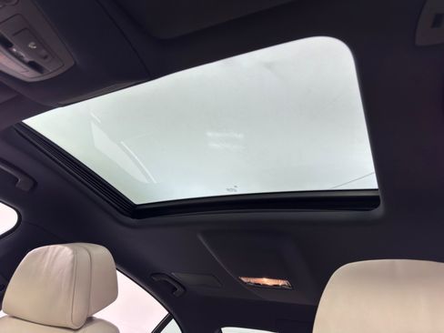 Used 2013 BMW 750Li image 11