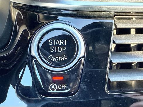 Used 2019 BMW 540i xDrive w/ Convenience Package image 36