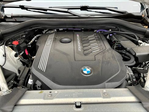 Used 2022 BMW X4 M40i w/ Parking Assistance Package image 29