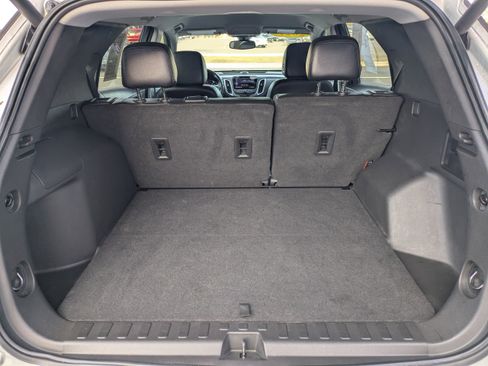 Used 2021 Chevrolet Equinox Premier image 11