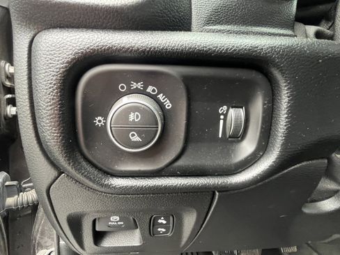 Used 2021 RAM 1500 Big Horn AWD/4WD image 17