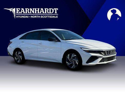 New 2025 Hyundai Elantra SEL image 10