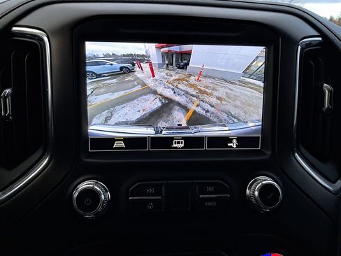 Used 2021 GMC Sierra 1500 AT4 w/ AT4 Preferred Package image 18