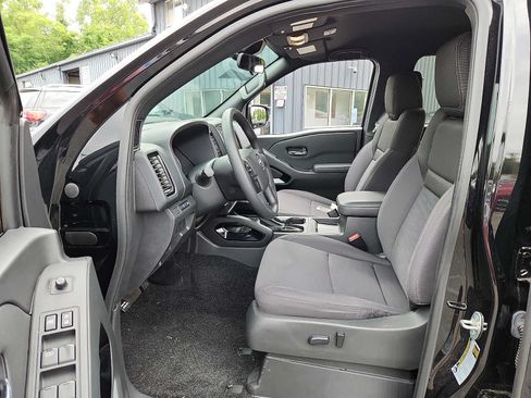 Used 2023 Nissan Frontier SV w/ Midnight Edition Package AWD/4WD image 14